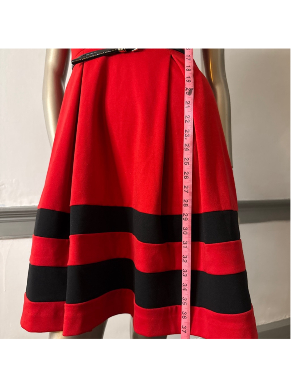 Calvin Klein Red Dress with Black Accents Size 8 - Picture 6 of 17
